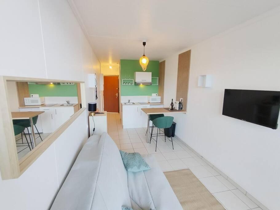 Studio Vue Mer - Plage De Trestraou Perros-Guirec Extérieur photo