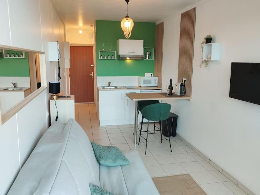 Studio Vue Mer - Plage De Trestraou Perros-Guirec Extérieur photo